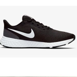 Nike Women's Revolution Road Running Shoes Sneakers Size 7.5 Style BQ3207-002